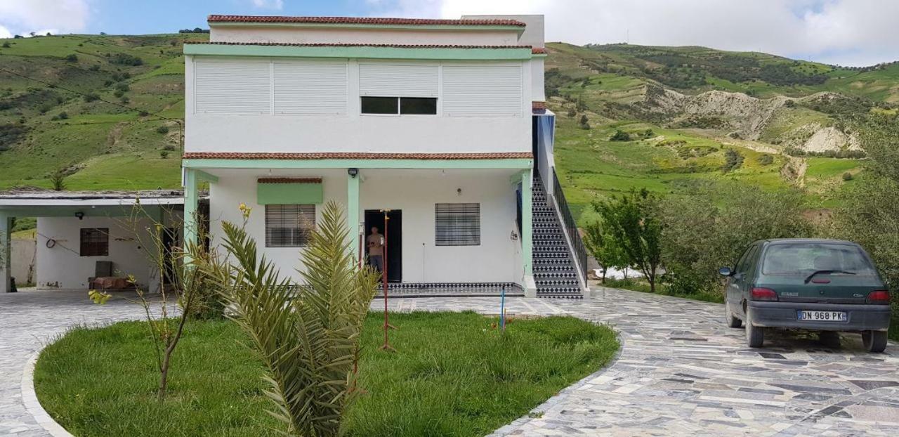 BELLE MAISON AU COEUR DES MONTAGNES DE TAZA à moins de 10 minutes de l'AGORA PARK Vila Exterior foto